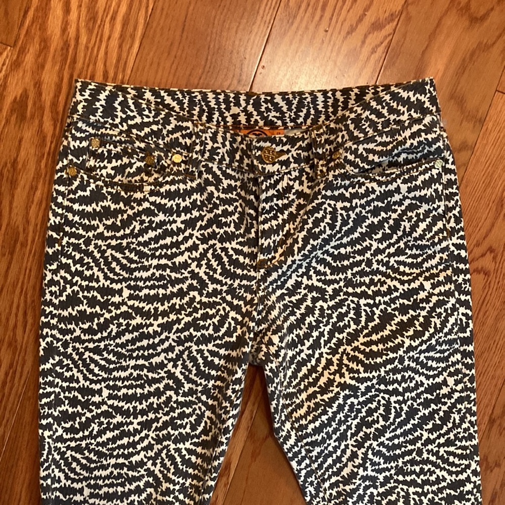 Tory Burch super skinny jeans 29, black and white print